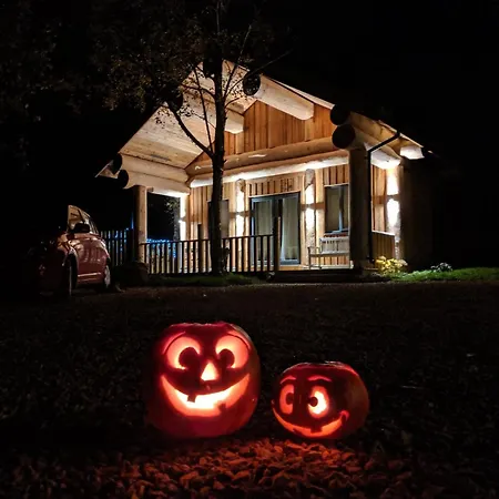 Braisty Woods - Knotty & Nyaraló